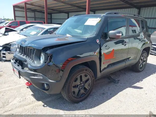 ZACCJBCB7JPH67617 2018 JEEP RENEGADE - Image 2