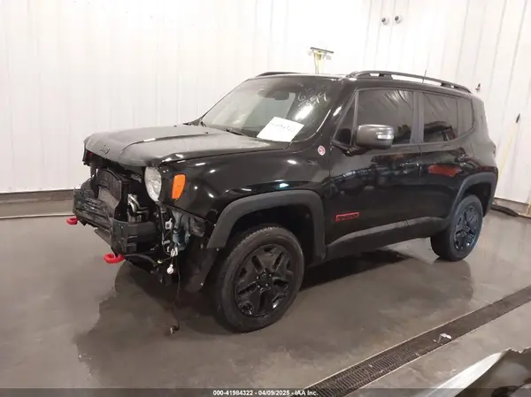 ZACCJBCB7JPH91187 2018 JEEP RENEGADE - Image 2