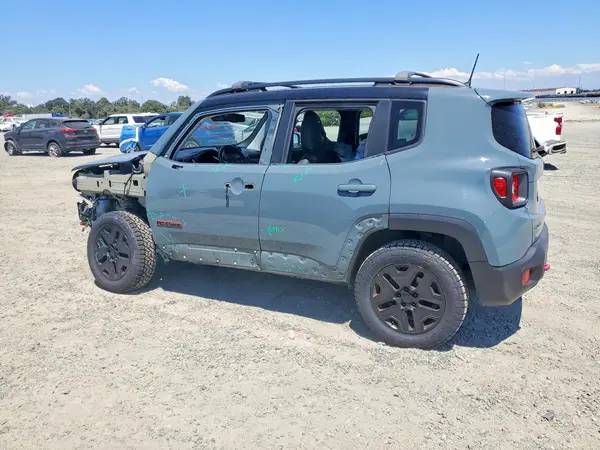 ZACCJBCB7JPJ04626 2018 JEEP RENEGADE - Image 2