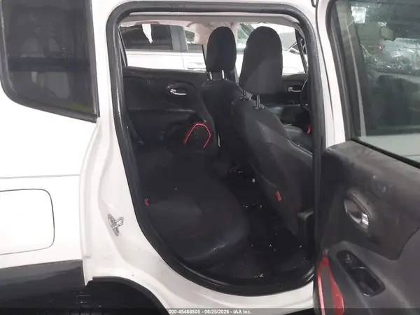 ZACCJBCB8HPE47474 2017 JEEP RENEGADE - Image 8