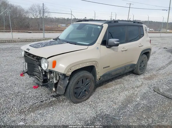 ZACCJBCB8HPE83391 2017 JEEP RENEGADE - Image 2