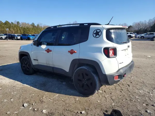 ZACCJBCB8HPE95993 2017 JEEP RENEGADE - Image 2