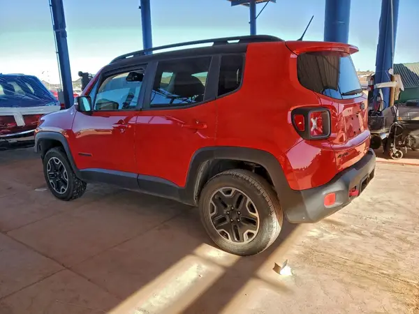 ZACCJBCB8HPF17362 2017 JEEP RENEGADE - Image 2