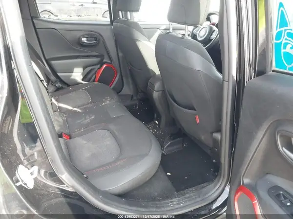 ZACCJBCB8HPF17992 2017 JEEP RENEGADE - Image 8