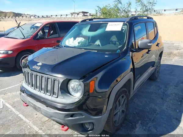 ZACCJBCB8HPF64603 2017 JEEP RENEGADE - Image 2