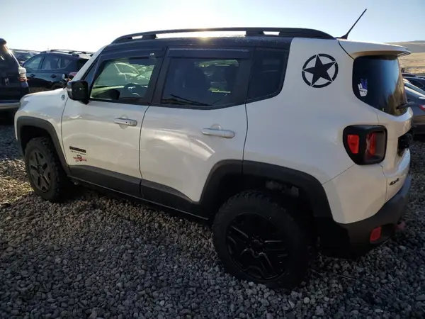 ZACCJBCB8HPF84060 2017 JEEP RENEGADE - Image 2