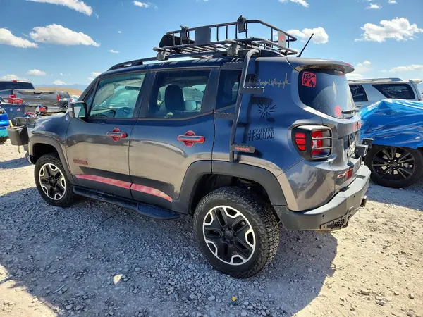 ZACCJBCB8HPF99903 2017 JEEP RENEGADE - Image 2