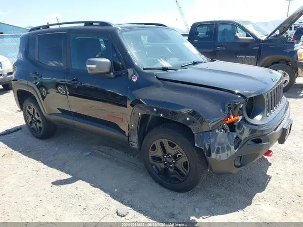 ZACCJBCB8JPG77909 2018 JEEP RENEGADE - Image 1