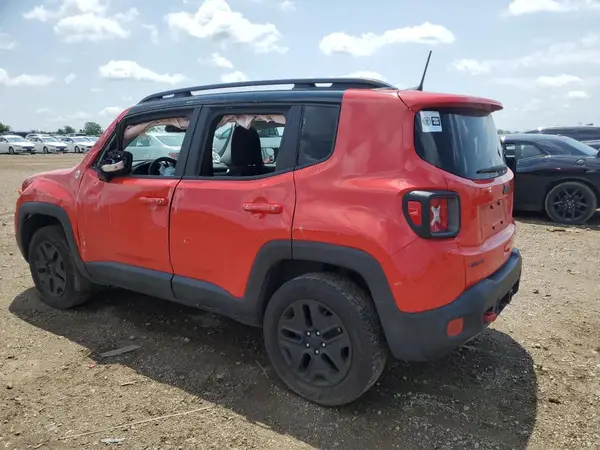 ZACCJBCB8JPG93978 2018 JEEP RENEGADE - Image 2