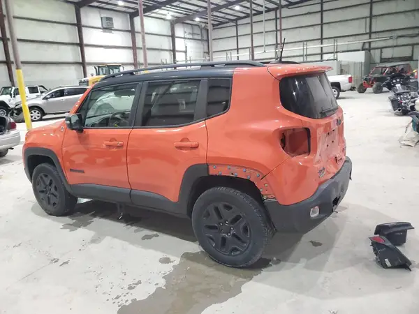 ZACCJBCB8JPH91375 2018 JEEP RENEGADE - Image 2