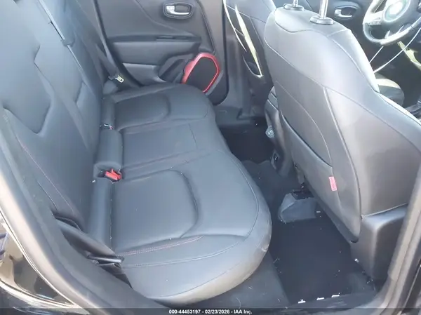 ZACCJBCB8JPH96785 2018 JEEP RENEGADE - Image 8