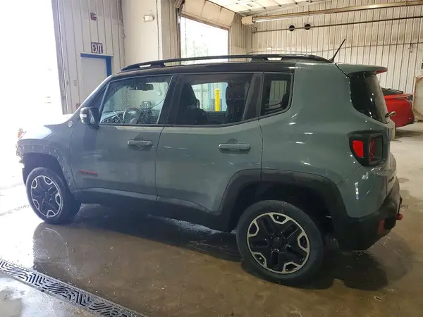 ZACCJBCB9HPE45717 2017 JEEP RENEGADE - Image 2