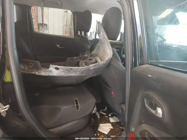 ZACCJBCB9HPE54224 2017 JEEP RENEGADE - Image 8