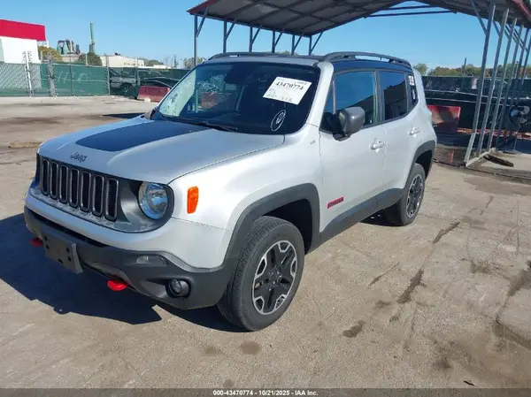 ZACCJBCB9HPE87451 2017 JEEP RENEGADE - Image 2