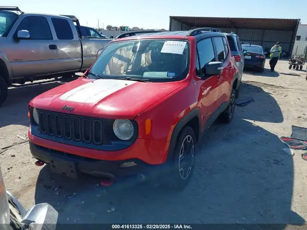 ZACCJBCB9HPE93489 2017 JEEP RENEGADE - Image 2