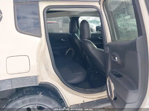 ZACCJBCB9HPF02711 2017 JEEP RENEGADE - Image 8