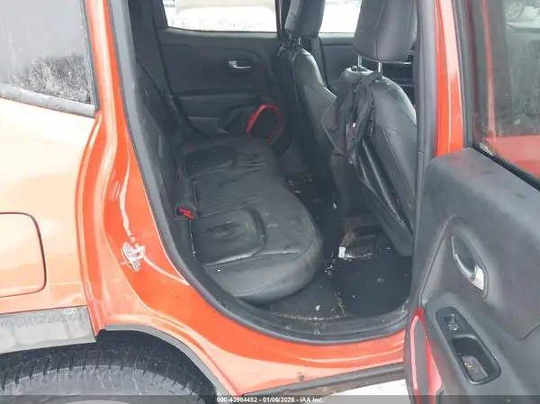 ZACCJBCB9HPG29331 2017 JEEP RENEGADE - Image 8