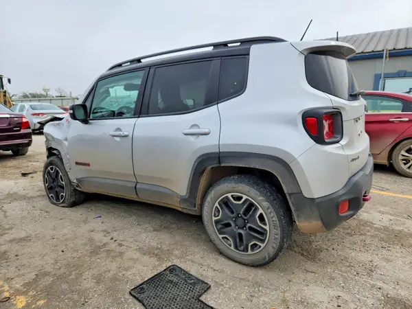 ZACCJBCB9HPG30835 2017 JEEP RENEGADE - Image 2