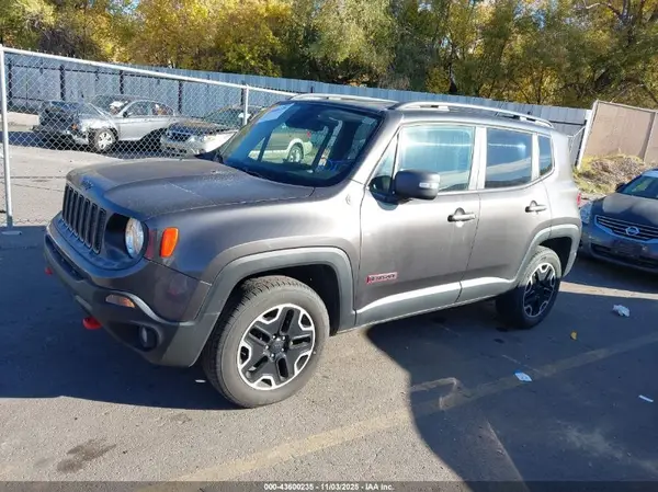 ZACCJBCB9HPG49885 2017 JEEP RENEGADE - Image 2