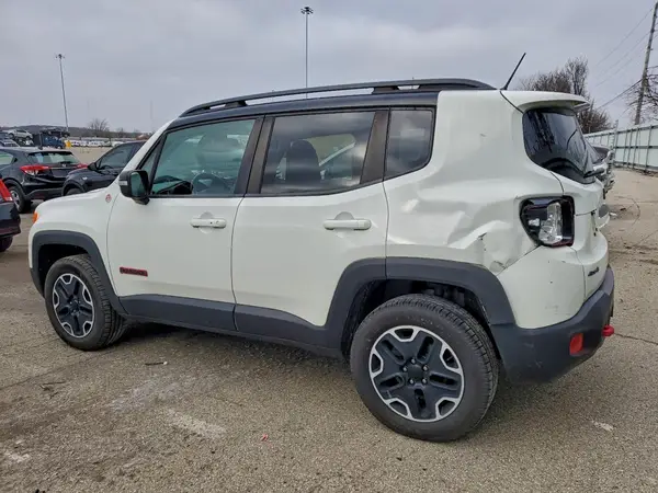 ZACCJBCB9HPG52849 2017 JEEP RENEGADE - Image 2