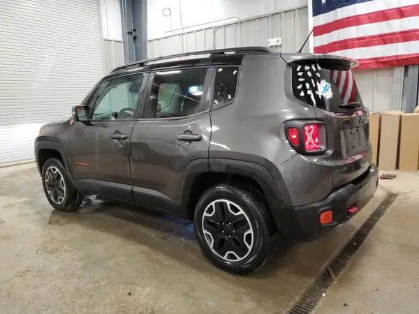 ZACCJBCB9HPG55282 2017 JEEP RENEGADE - Image 2