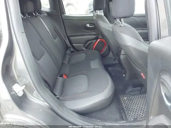 ZACCJBCB9HPG60322 2017 JEEP RENEGADE - Image 8