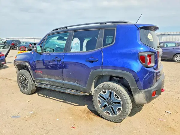 ZACCJBCB9HPG64547 2017 JEEP RENEGADE - Image 2