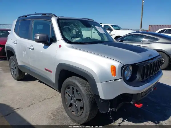 ZACCJBCB9JPG71813 2018 JEEP RENEGADE - Image 1