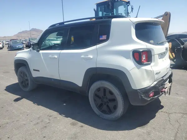 ZACCJBCB9JPG75456 2018 JEEP RENEGADE - Image 2