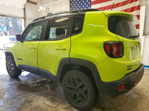 ZACCJBCB9JPG77174 2018 JEEP RENEGADE - Image 2