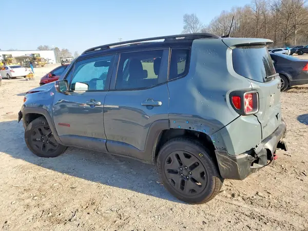 ZACCJBCB9JPG87722 2018 JEEP RENEGADE - Image 2