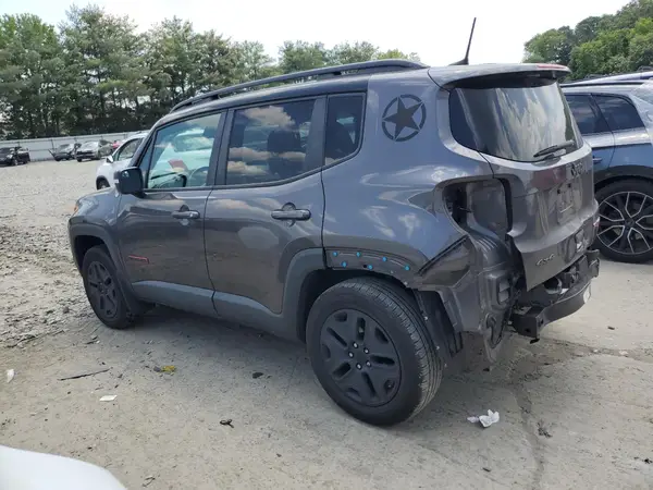 ZACCJBCB9JPH08682 2018 JEEP RENEGADE - Image 2