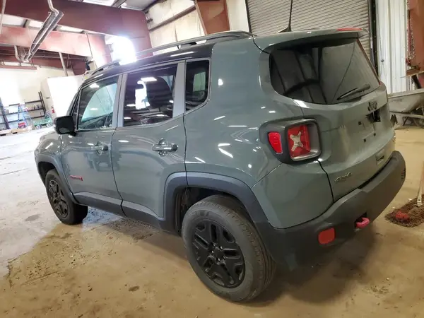 ZACCJBCB9JPH15163 2018 JEEP RENEGADE - Image 2