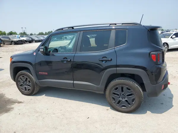 ZACCJBCB9JPH55906 2018 JEEP RENEGADE - Image 2