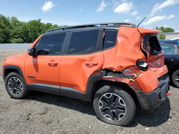 ZACCJBCBXHPE64289 2017 JEEP RENEGADE - Image 2