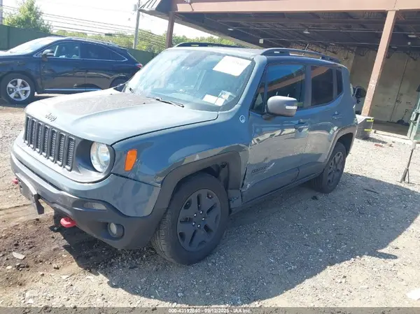 ZACCJBCBXHPE82940 2017 JEEP RENEGADE - Image 2