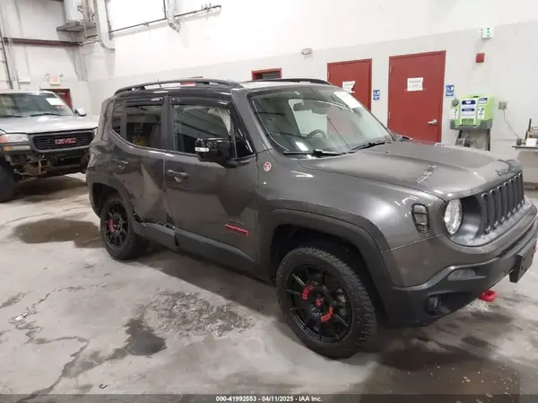 ZACCJBCBXHPE90584 2017 JEEP RENEGADE - Image 1