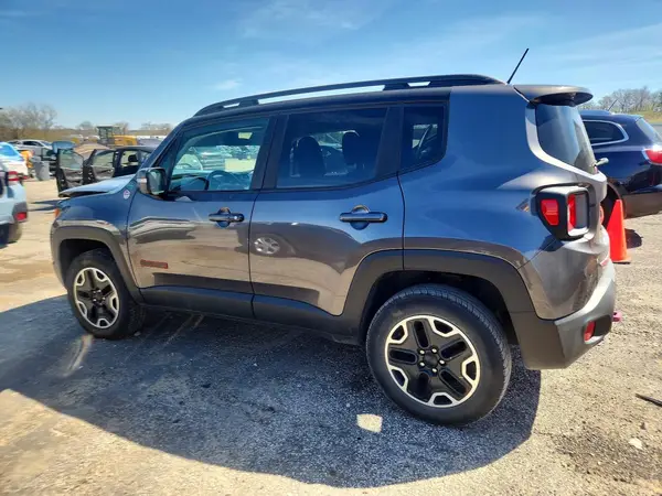 ZACCJBCBXHPE92304 2017 JEEP RENEGADE - Image 2