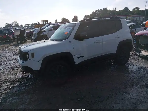 ZACCJBCBXHPF01549 2017 JEEP RENEGADE - Image 2