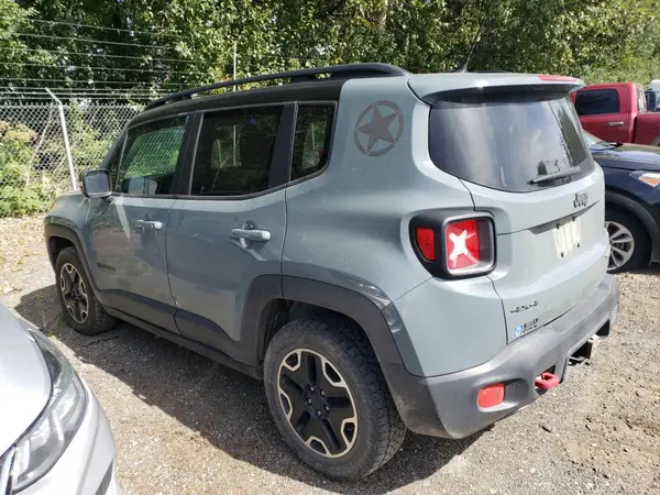 ZACCJBCBXHPF20456 2017 JEEP RENEGADE - Image 2