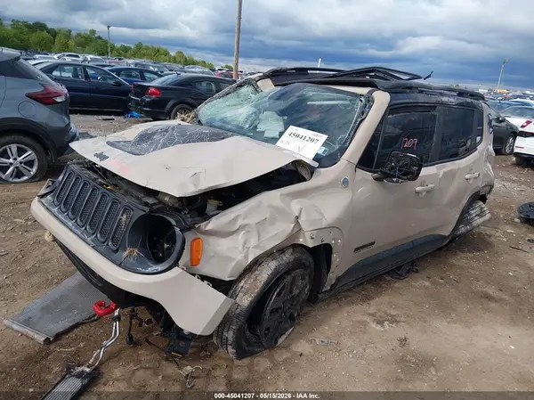 ZACCJBCBXHPF74503 2017 JEEP RENEGADE - Image 2