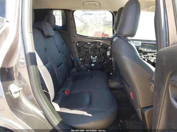 ZACCJBCBXHPF99661 2017 JEEP RENEGADE - Image 8