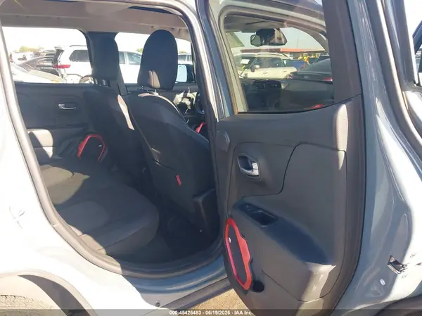 ZACCJBCBXHPG12215 2017 JEEP RENEGADE - Image 8