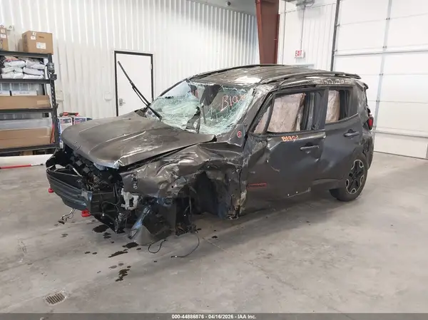 ZACCJBCBXHPG35607 2017 JEEP RENEGADE - Image 2