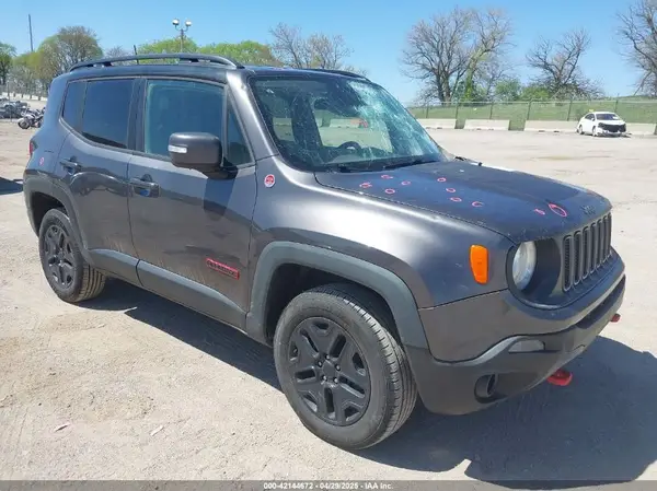 ZACCJBCBXJPH00722 2018 JEEP RENEGADE - Image 1
