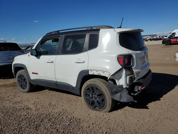 ZACCJBCBXJPH15270 2018 JEEP RENEGADE - Image 2