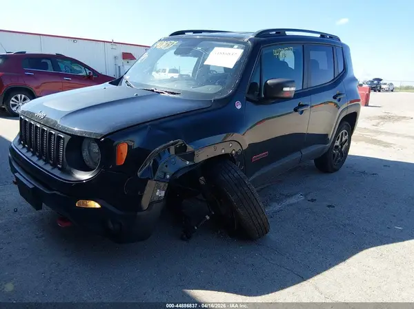 ZACCJBCBXJPH67675 2018 JEEP RENEGADE - Image 2