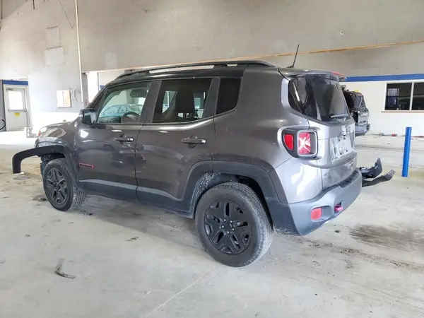 ZACCJBCBXJPH91734 2018 JEEP RENEGADE - Image 2