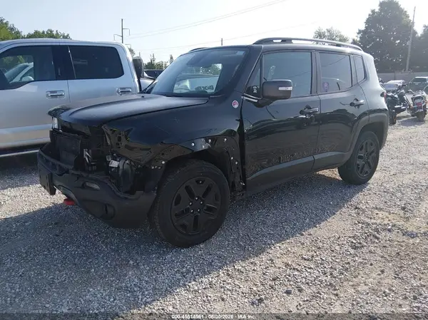 ZACCJBCBXJPH97307 2018 JEEP RENEGADE - Image 2