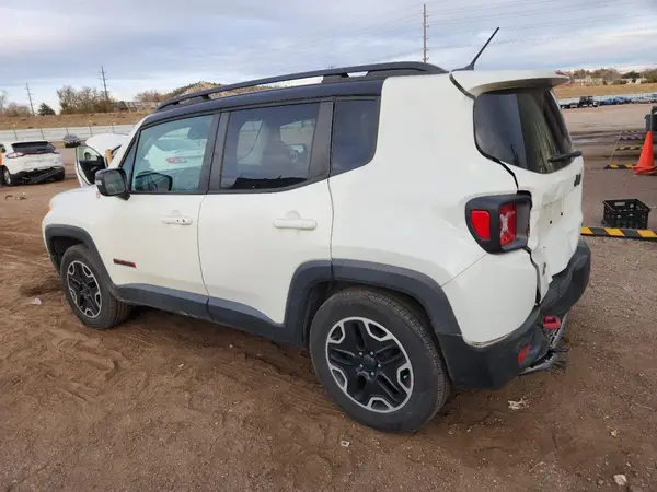 ZACCJBCT0GPC68367 2016 JEEP RENEGADE - Image 2